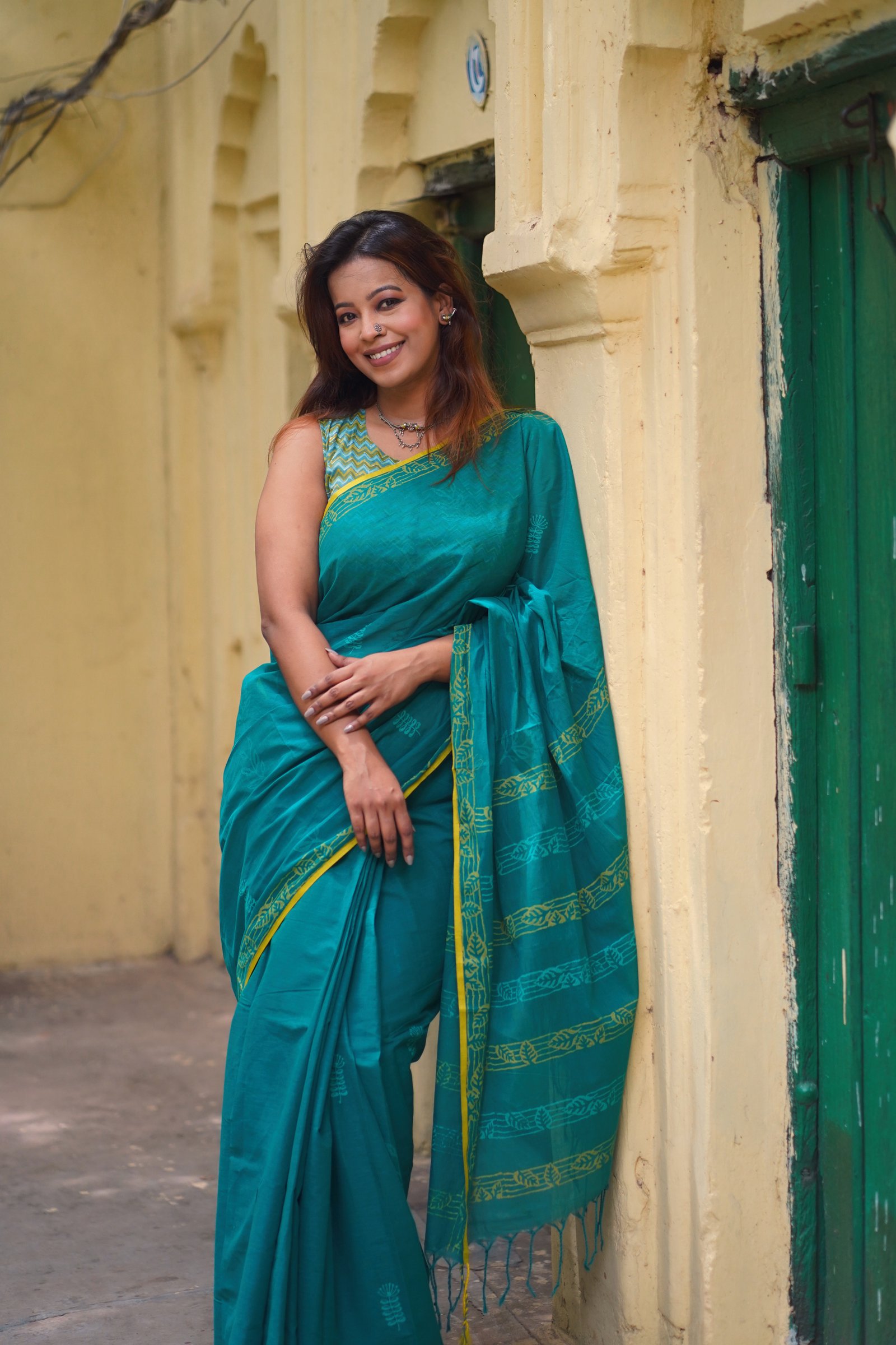 পল্লবী (হ্যান্ড ক্রাফটেড উড ব্লক প্রিন্ট) - Handcrafted হ্যান্ডলুম কটন Saree by বহ - BOHO by Nazneen