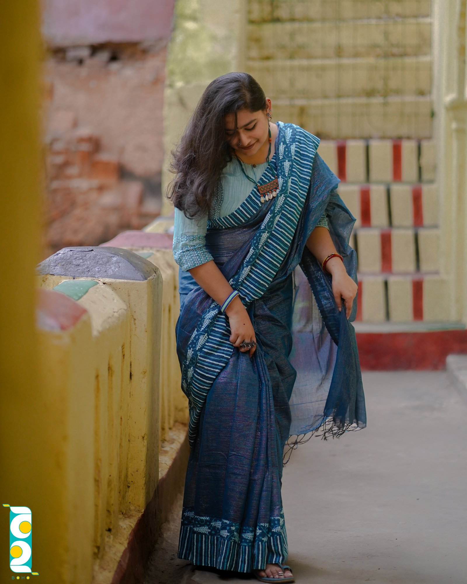 জরি (প্যাচওয়ার্ক বর্ডার ডিজাইন with ajrakh printed cotton fabric) - Handcrafted হ্যান্ডলুম জরি কটন শাড়ি Saree by বহ - BOHO by Nazneen